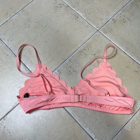 La Blanca bikini scalloped top - Picture 3 of 3